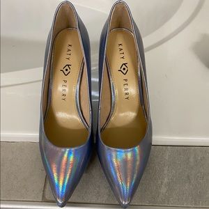 Katy Perry The Sissy Closed Toe Classic Pumps